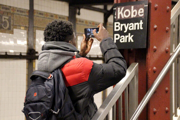 Aus "Fifth Ave/Bryant Park" wurde kurzerhand "Kobe Bryant Park".