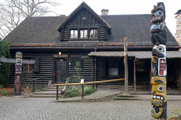 Das Radebeuler Karl-May-Museum ist 90 Jahre alt.