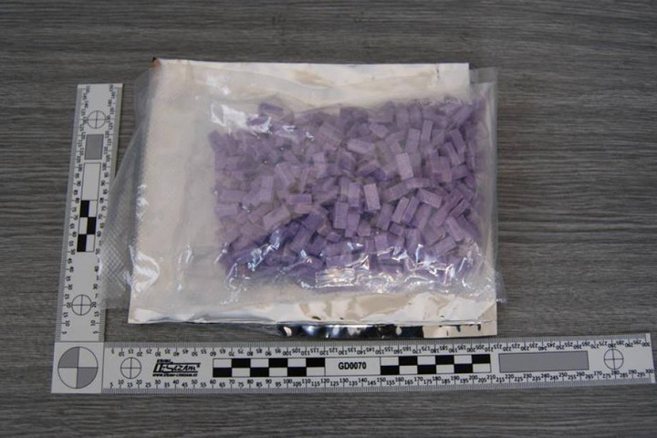 Neben Kokain und Crystal wurde auch Extasy gefunden.