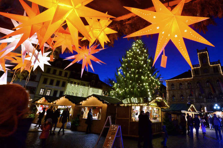 Der erste Weihnachtsbaum wurde bereits 1815 aufgestellt.