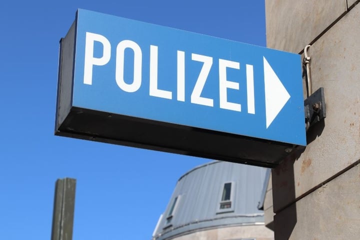 Die Polizei an den Täter in Haft genommen. (Symbolbild)