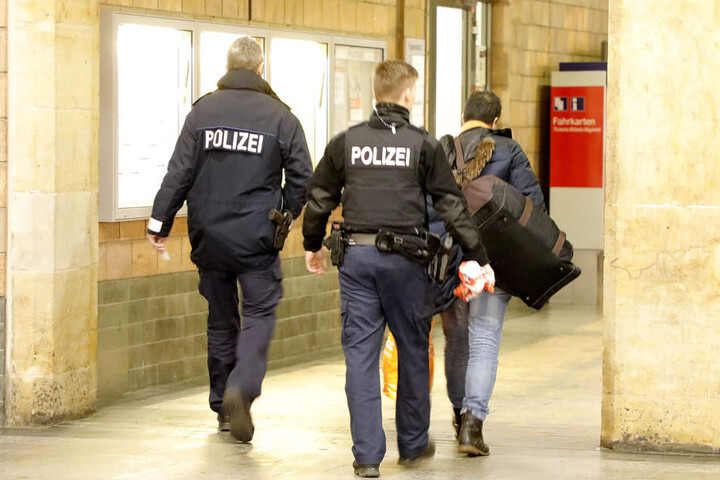Der Besitzer der Koffer meldete sich schließlich bei der Polizei.
