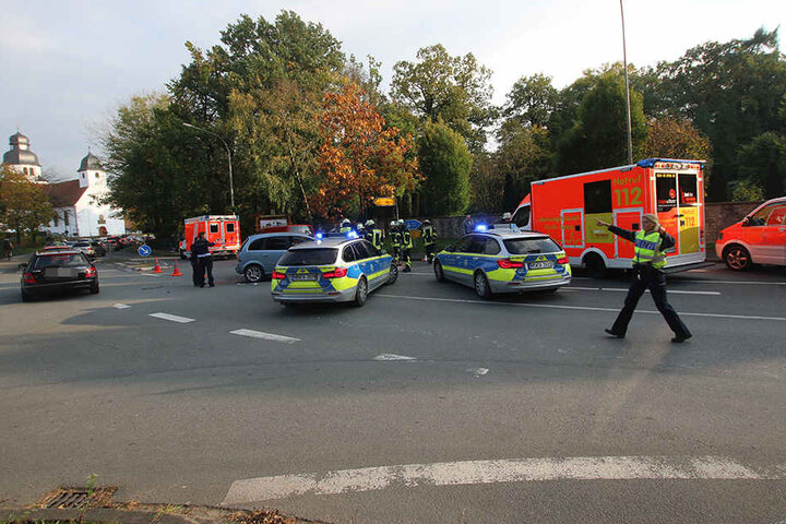 Die Polizei musste die Bielefelder Straße bis 18 Uhr absperren.