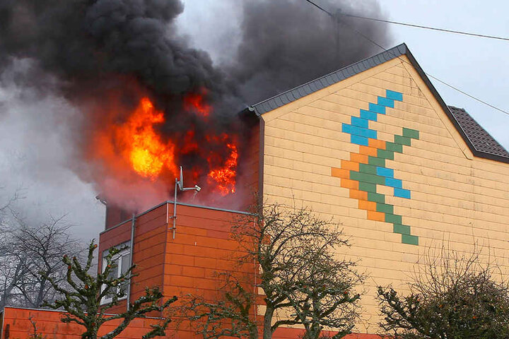 Der Brand hat das Haus unbewohnbar gemacht.
