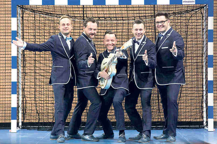 Die Firebirds geben in der Dresdner Ballsportarena eines ihrer insgesamt fünf Jubiläumskonzerte.