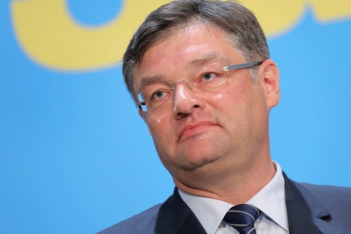 Auch Fraktionschef Holger Zastrow (47, FDP/FB) könnte künftig eine deutlich höhere Aufwandsentschädigung bekommen