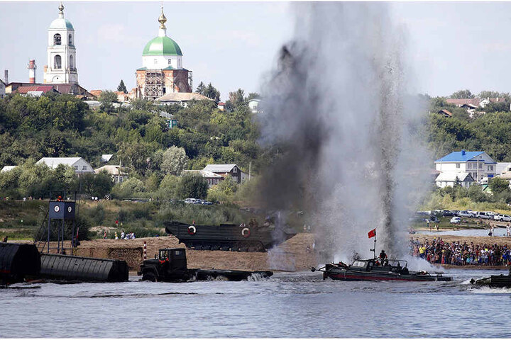 Wettkampf vor russischer Kulisse.