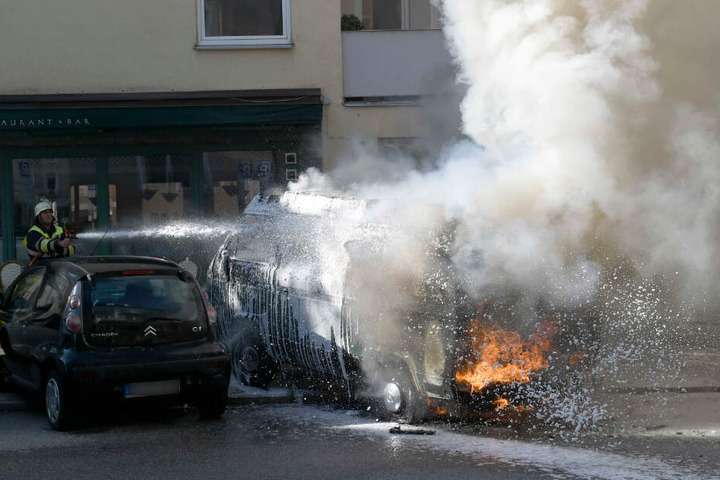 Die Feuerwehr München konnte den Brand zügig unter Kontrolle bringen.
