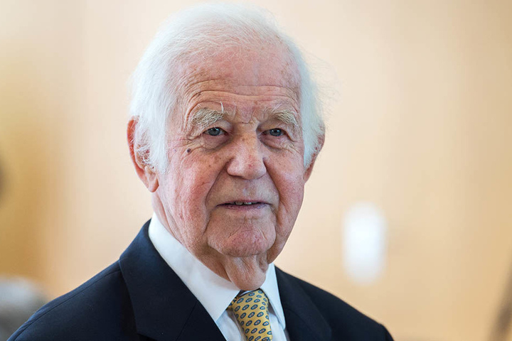 Kurt Biedenkopf (88, CDU) äußerte sich in einem Interview über die Alternative für Deutschland.