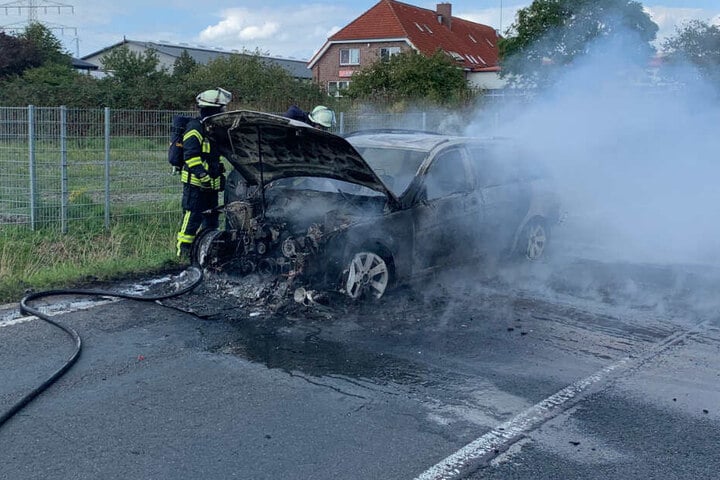 Verletzt wurde bei dem Feuer zum Glück niemand.