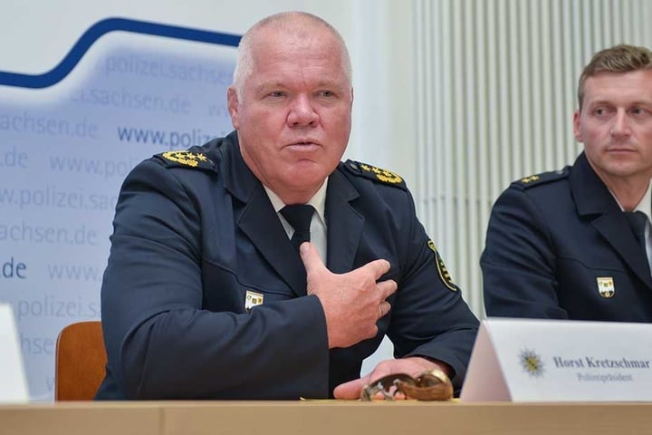 Polizeipräsident Horst Kretzschmar (58) setzt darauf, das subjektive Sicherheitsgefühl zu stärken.