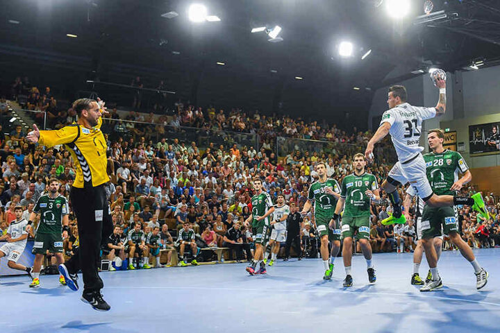 Das erste Spiel in der neuen Halle musste der HC Elbflorenz als Verlierer verlassen.