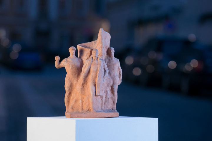 Das ist das Modell für das 120 Tonnen schwere Lenin-Denkmal, das von 1974-92 auf dem Wiener Platz stand.