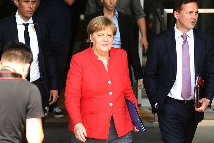 Angela Merkel (64, CDU) will kommende Woche vor ihrem Dresden-Besuch in der Oberlausitz vorbeischauen.