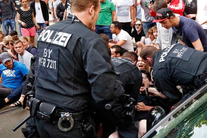Bei der Abschiebung von Asif N. war es im Jahr 2017 zu tumultartigen Szenen gekommen. (Archivbild)