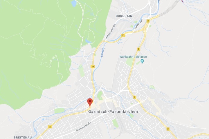 Die Frau stieg am Marienplatz ins Taxi und fuhr in Richtung Burgrain, wo der Taxifahrer über die her fiel.