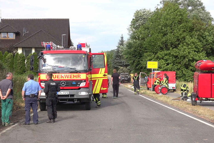 Die Feuerwehren konnten das Feuer löschen, die Siedlung musste nicht evakuiert werden.