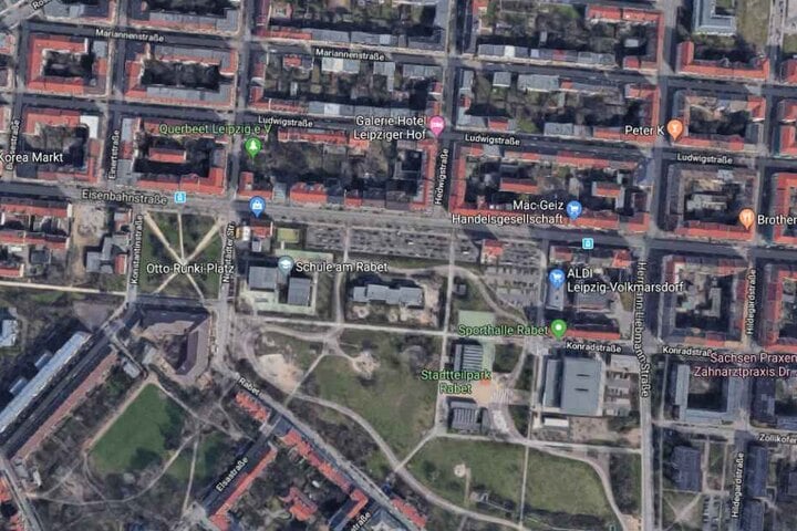 Im Bereich der Straße wurde im November 2018 eine Waffenverbotszone eingerichtet. Die Wirkung der Zone wird seitdem jedoch immer wieder infrage gestellt.