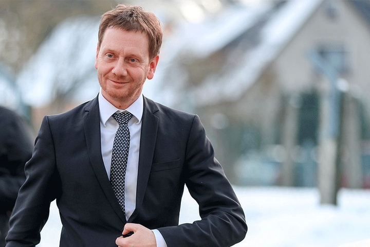 Neuer Regierungsstil in Sachsen: Michael Kretschmer (42, CDU) will nahbar sein. Er lege keinen Wert auf den großen Auftritt. Ihm bleibt nur wenig Zeit, die Sachsen von sich zu überzeugen.