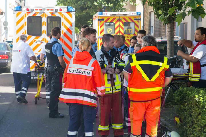 Jede Menge Feuerwehr und Krankenwagen rückten an.