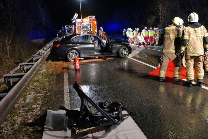 Die beiden Männer kamen schwer verletzt in Krankenhäuser.