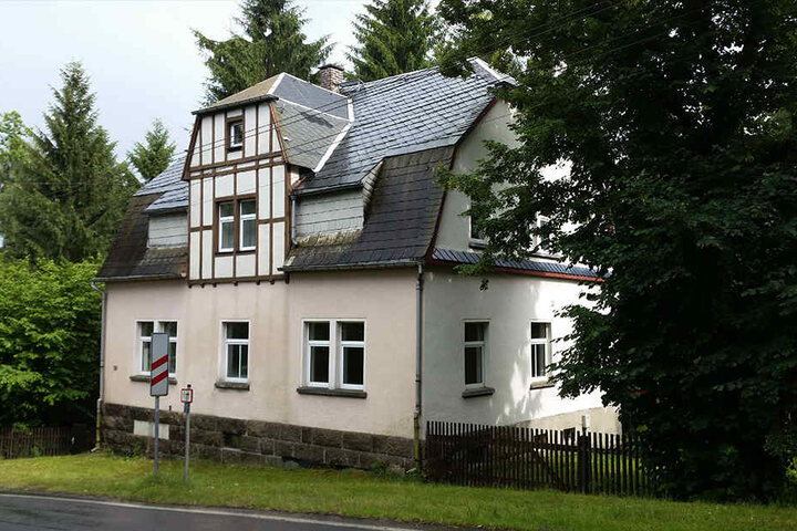 In diesem Haus in Auerbach passierte die schreckliche Tat.