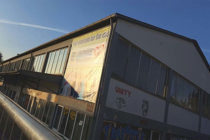 Haltet die Vorschlaghammer bereit! In diesem Gebäude findet die Abrissparty statt.