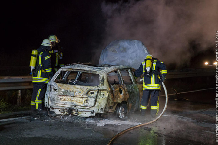 Andere Autofahrer bildeten keine oder nur zögerlich eine Rettungsgasse. So kam die Feuerwehr erst spät am Brandort an.