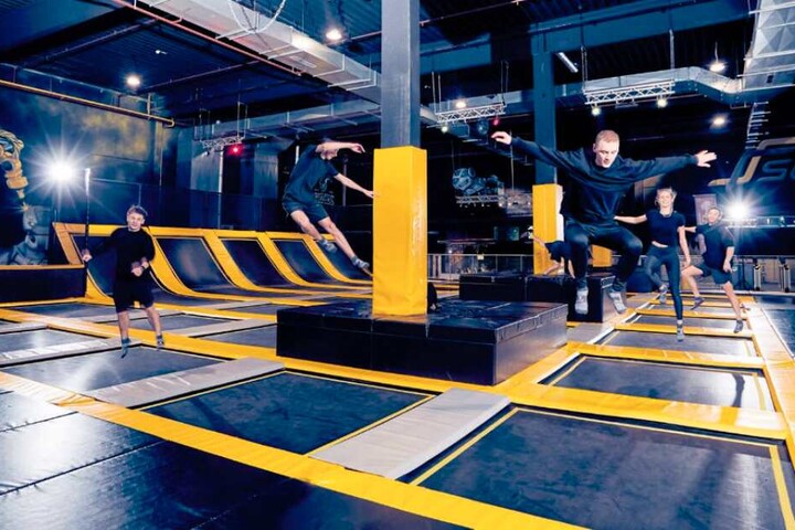 So wie der Trampolinpark Dortmund könnte der Park in Bielefeld bald aussehen.