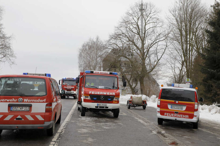 Die Feuerwehr war mit einem Großaufgebot vor Ort.