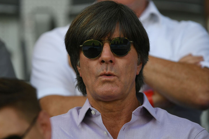 Bundestrainer Joachim Löw (59) beobachtete in Freiburg die Nationalspieler Jonas Hector und Luca Waldschmidt.