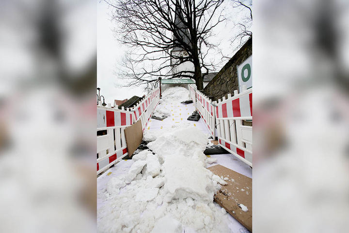 Auf den knapp 20 Meter Rodelbahn soll es ab Donnerstag rund gehen.
