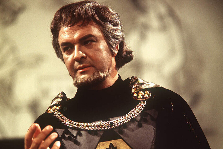 Der deutsche Baßbariton Theo Adam in der Rolle des Landgrafen in einer Aufführung der Wagner-Oper "Tannhäuser" im Jahr 1969.