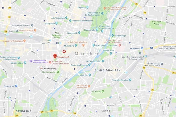 Ein Paar hat auf einem Spielplatz in München Geschlechtsverkehr - vor den Augen mehrere Kinder.
