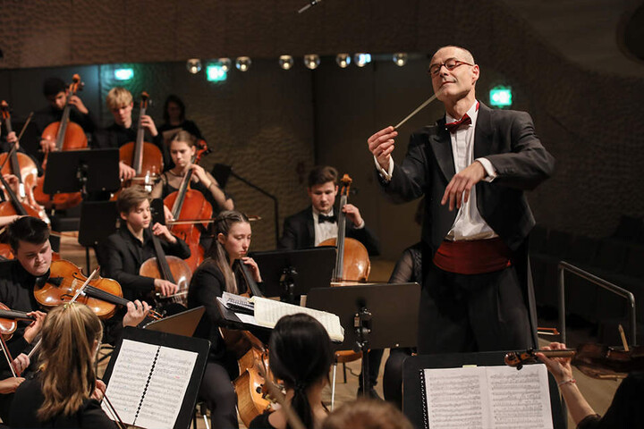 Das Felix Mendelssohn Jugendorchester Hamburg wird den Tenor Paul Potts bei der Hope-Gala begleiten.