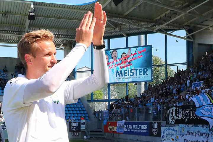 Die Feierlichkeiten mit Meisterschaft und Pokalsieg sind Geschichte: Ab heute wird es für CFC-Trainer David Bergner wieder ernst.