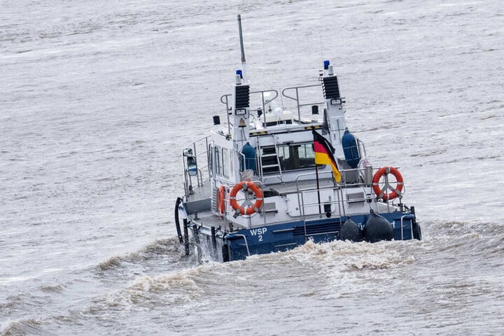 Ein Boot der Wasserschutzpolizei im Einsatz.