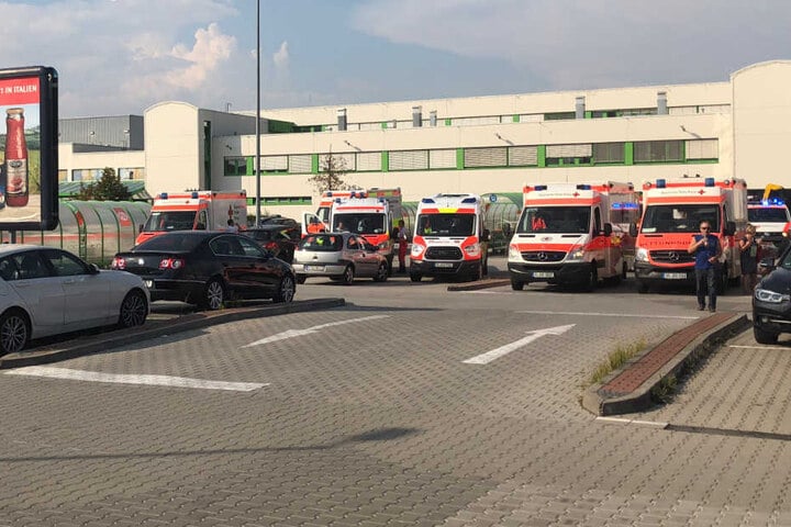 Der Supermarkt musste aufgrund des Gasaustrittes evakuiert werden.