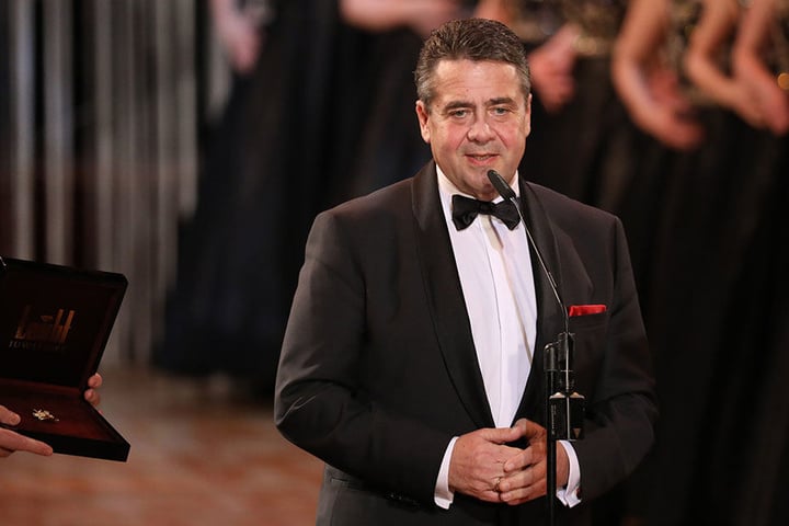 Bundesaußenminister Sigmar Gabriel (58) erhält den St. Georgs Orden.