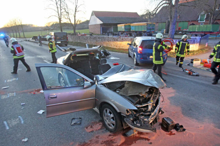 Lange war die Bielefelder Straße gesperrt.