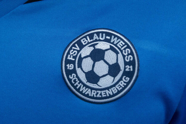 "Einer unserer Spieler und ein Zuschauer wurden geschlagen, unser Torwart am Boden getreten", sagt der Trainer vom FSV Blau-Weiß Schwarzenberg.