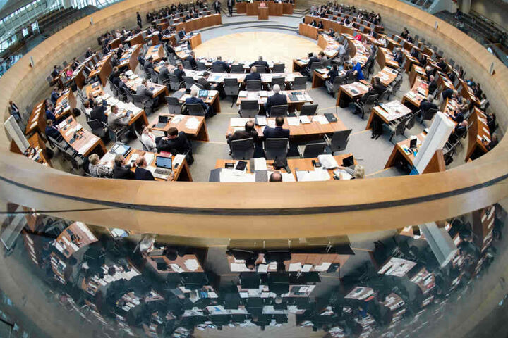 Der Landtag in Düsseldorf hatte sich ebenfalls mit der Halde befasst.