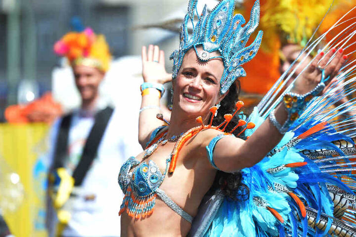 Der Karneval der Kulturen lockt Tänzer aus aller Welt in die deutsche Hauptstadt.