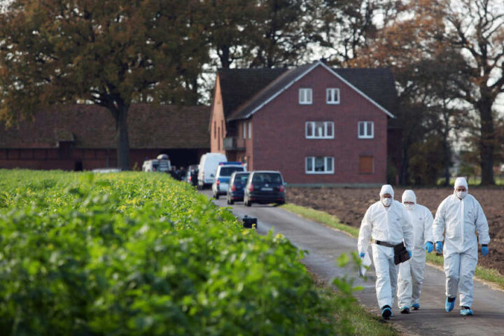 Auf diesem Bauernhof sollen die Angeklagten Artur T. und Robert D. das Brüderpaar gefoltert haben. Heinrich S. verstarb dabei.