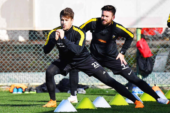 Auch auf dem Trainingsplatz sind Patrick Möschl (vorn) und Niklas Kreuzer ein Team.