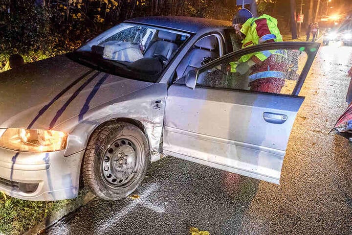 Im Audi saßen drei weibliche Personen. Zwei davon wurden verletzt.