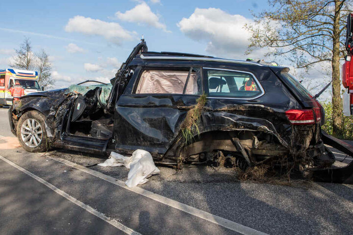 Der Frontbereich der Autos war stark deformiert.