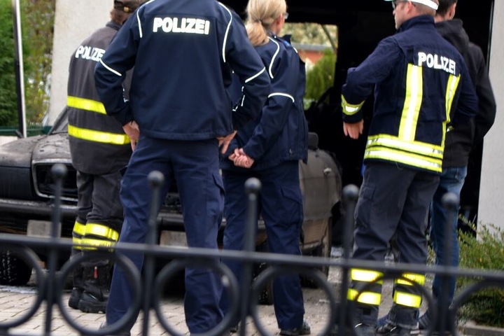 Die Polizei ermittelt nun zur Brandursache.
