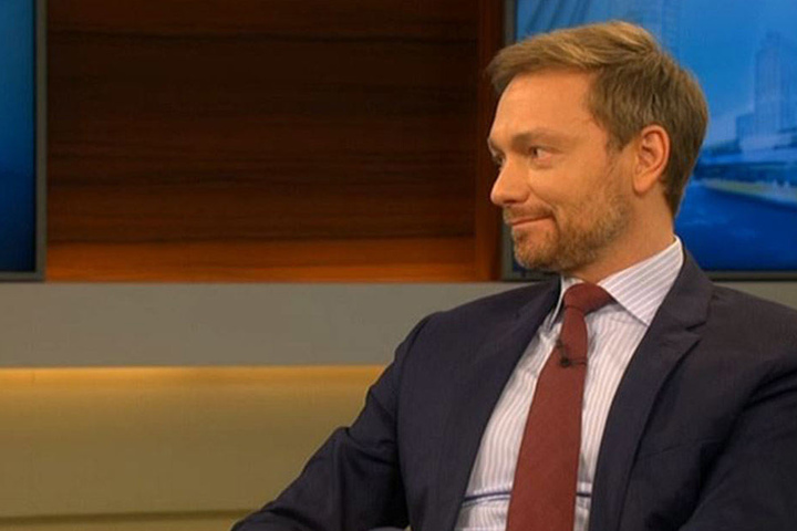 Christian Lindner hatte nicht viele Redeanteile. "Der Fehler war vier Wochen zu sondieren", so der FDP-Parteivorsitzende.