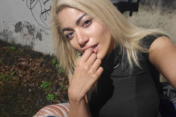 Auch angezogen für viele sexy: Amber Alena.
